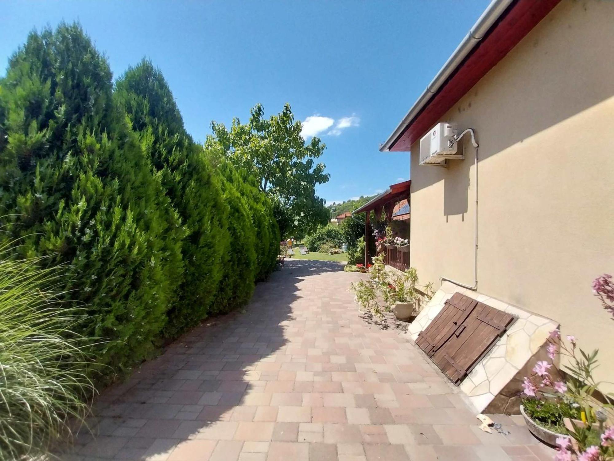 Liptak Vendeghaz Hotel Tokaj Bagian luar foto