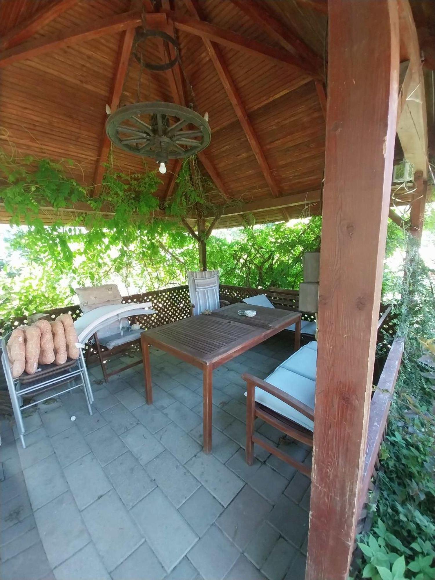 Liptak Vendeghaz Hotel Tokaj Bagian luar foto