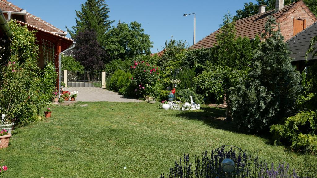 Liptak Vendeghaz Hotel Tokaj Bagian luar foto