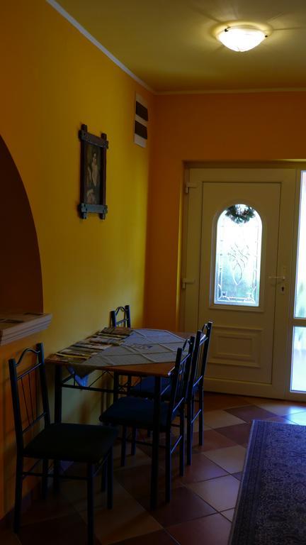 Liptak Vendeghaz Hotel Tokaj Bagian luar foto